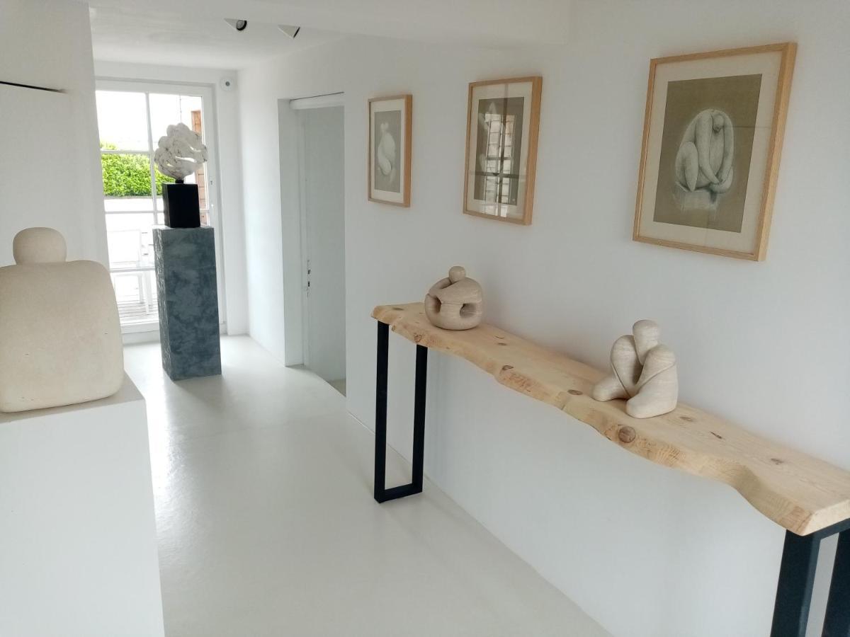 Galerie, Tumulus De La Hogue Hotel Fontenay-le-Marmion Екстериор снимка