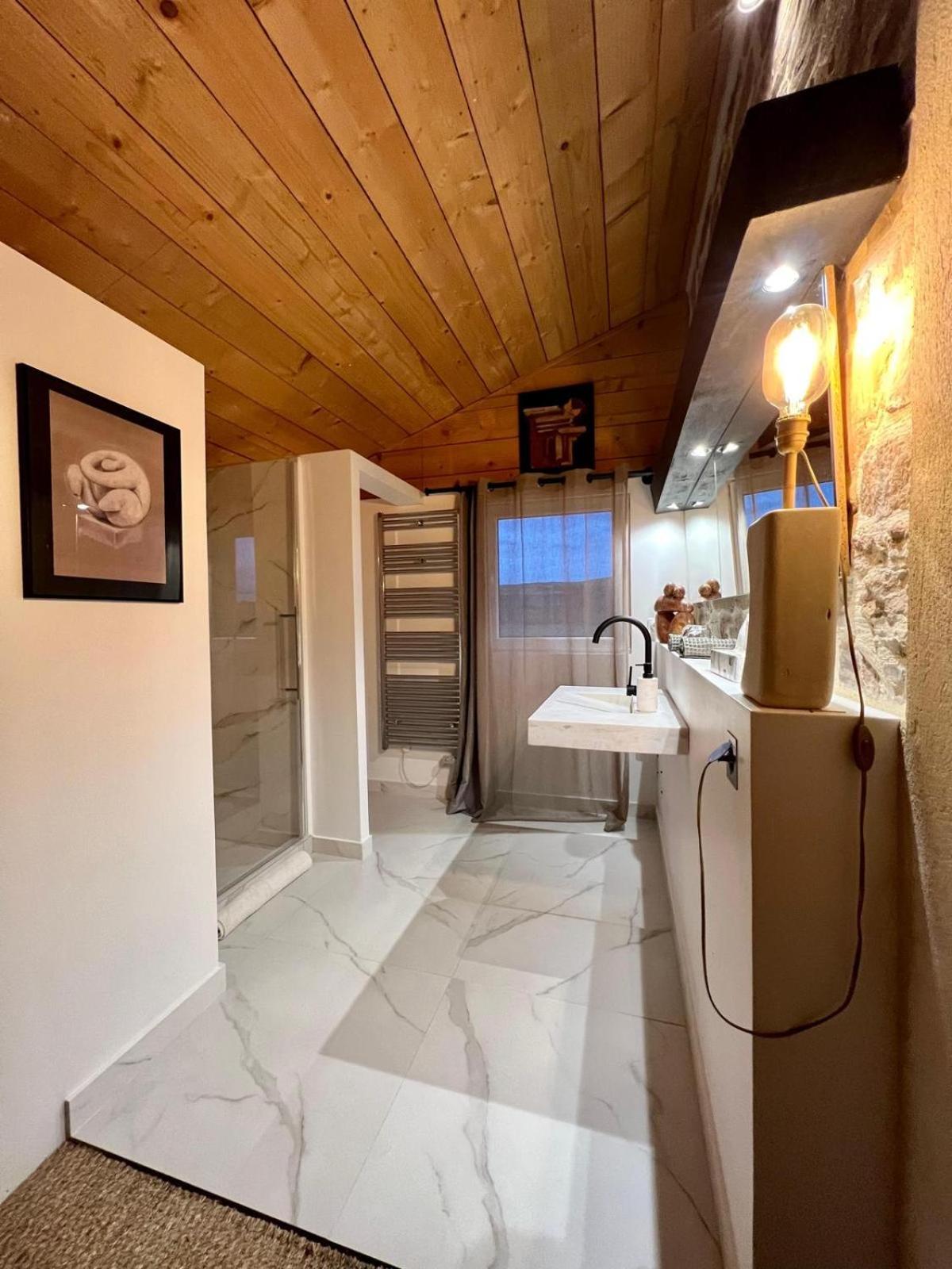 Galerie, Tumulus De La Hogue Hotel Fontenay-le-Marmion Екстериор снимка