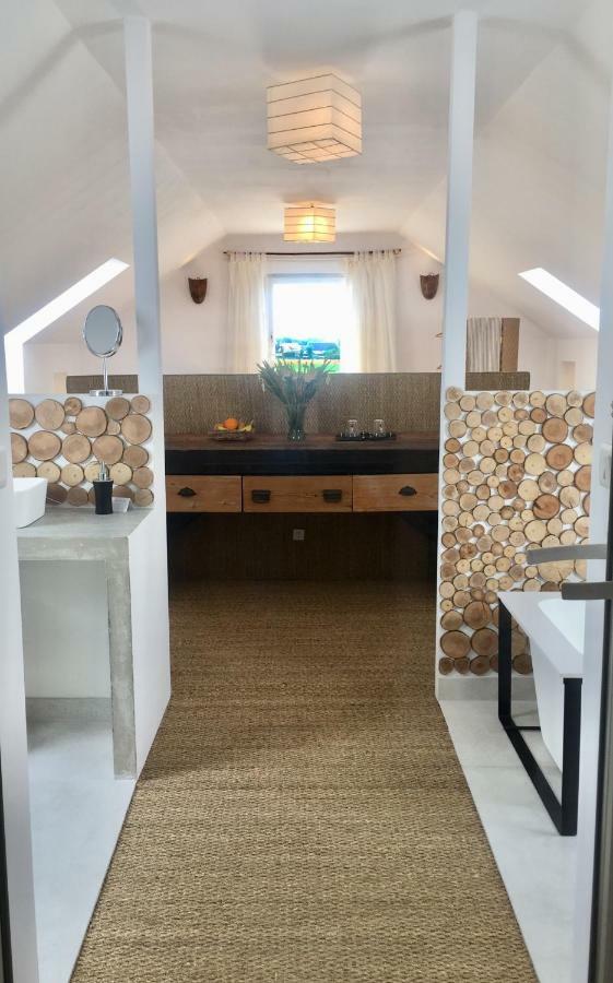 Galerie, Tumulus De La Hogue Hotel Fontenay-le-Marmion Екстериор снимка